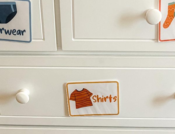 Drawer labels for kids clothes